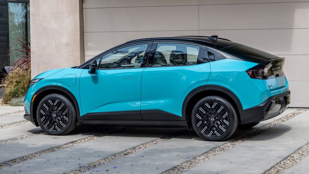 Side profile of the 2026 Nissan Leaf electric crossover showing aerodynamic shape