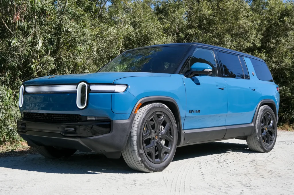 Introducing the 2025 Rivian R1S electric SUV – Best SUVs in USA 2025
